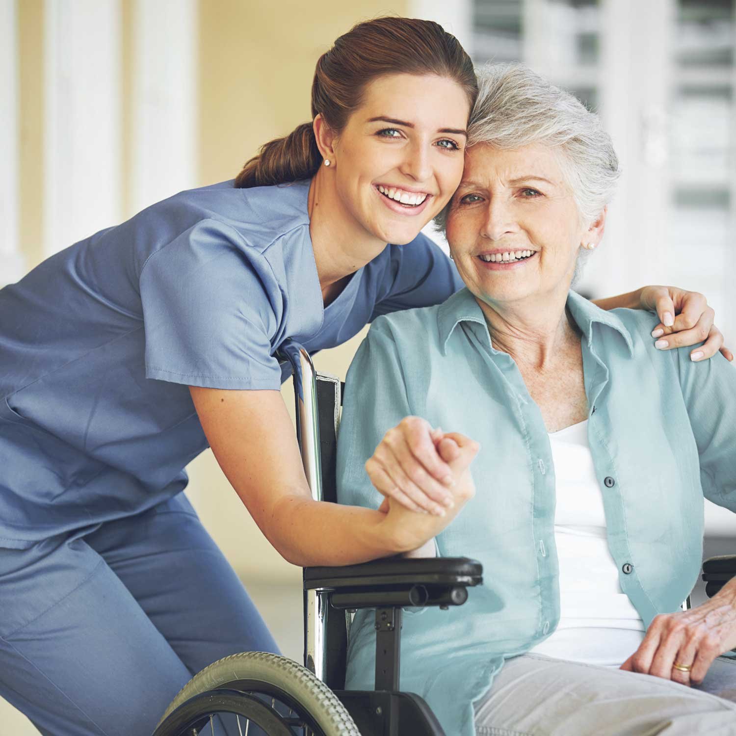 Aide à domicile pour personne âgée